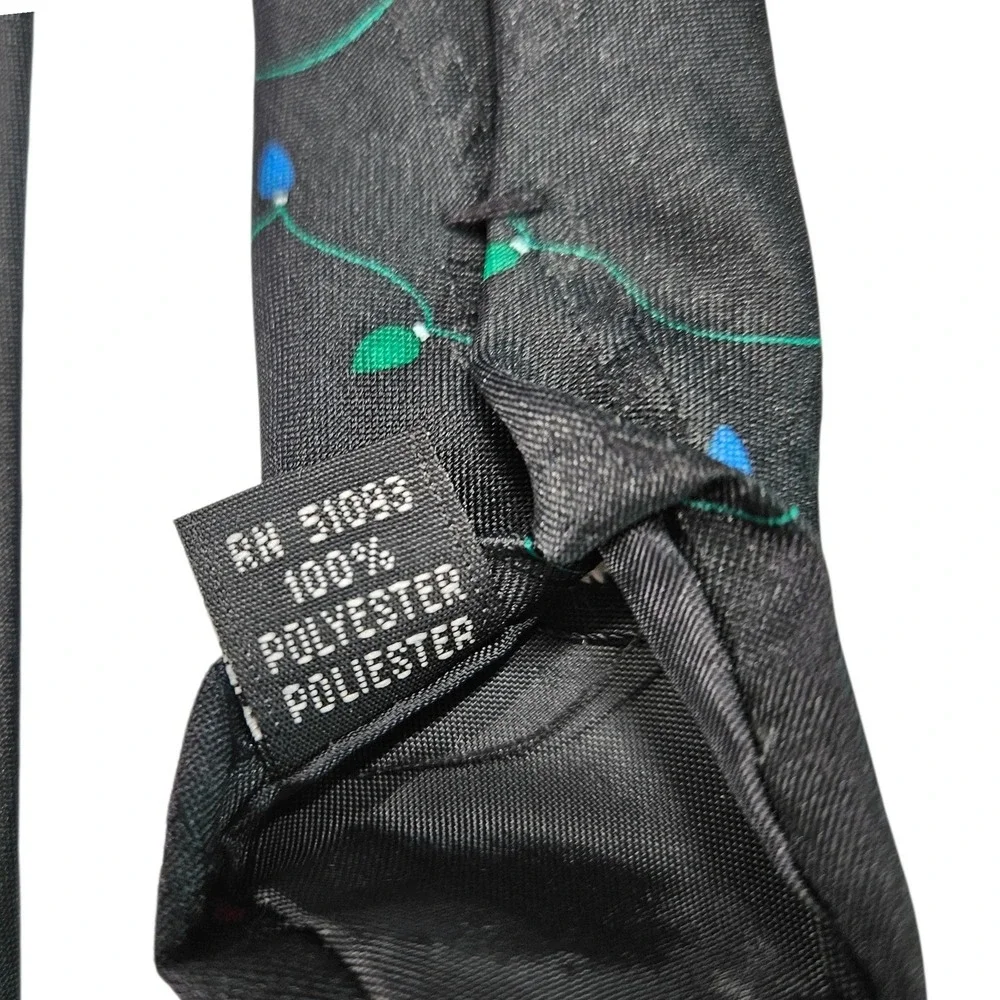 Hallmark Silk‎ Necktie Christmas Jacquard Santa Reindeer Lights Black OS